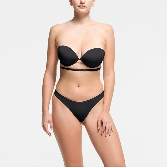 SKIMS Multi-way Bra \ Onyx 🖤